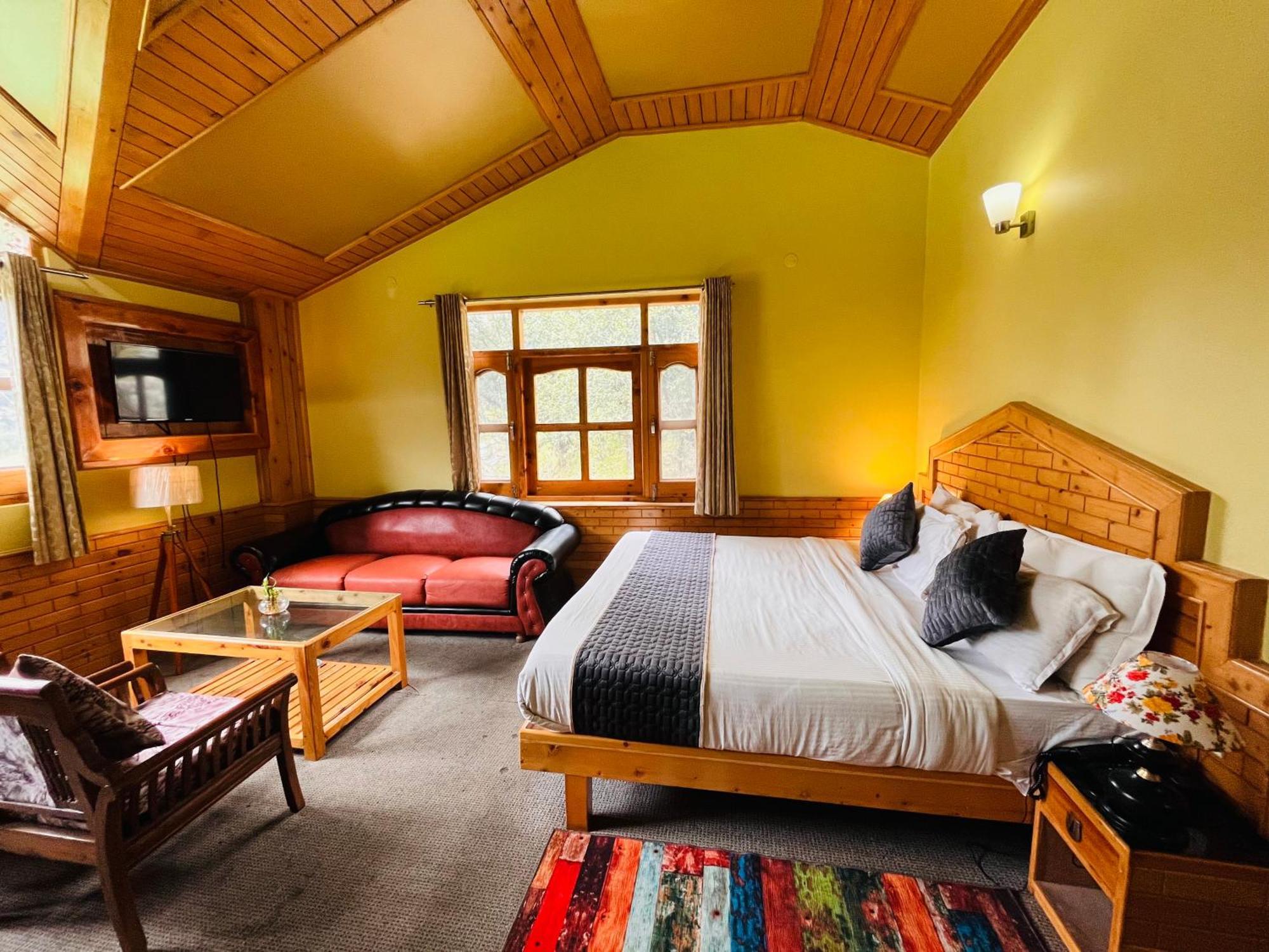 Snow Clad Riverview Hotel & Resort, Manali Exterior foto